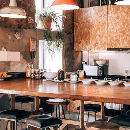 Lx Auberge de jeunesse *