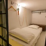 Lx Hostel